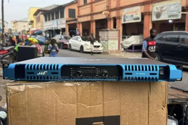 JAC JP20000 2 Channels Line Array Amplifier · Photo 1
