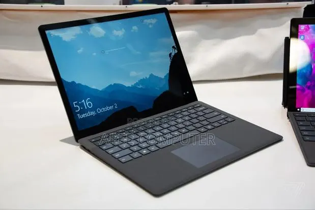 Laptop Microsoft Surface Pro 6 8GB Intel Core i5 SSD 256GB · Photo 1