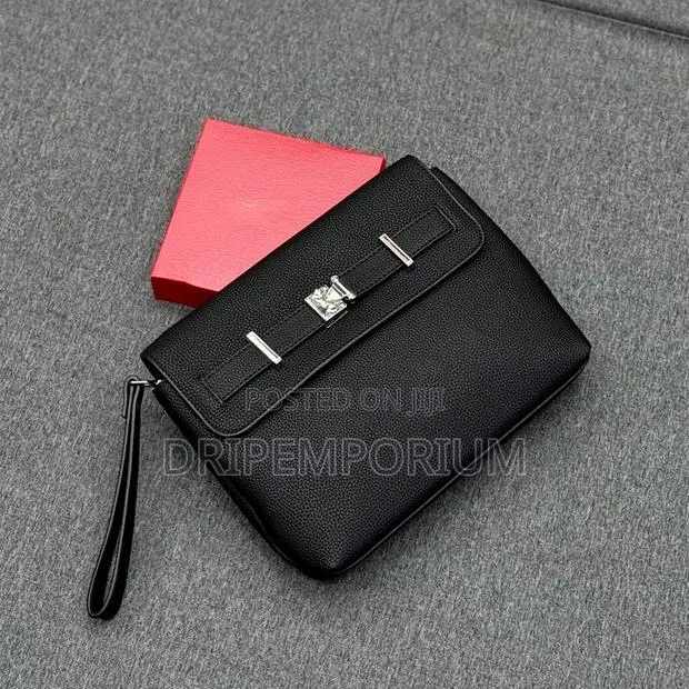 Executive Clutch · Photo 1