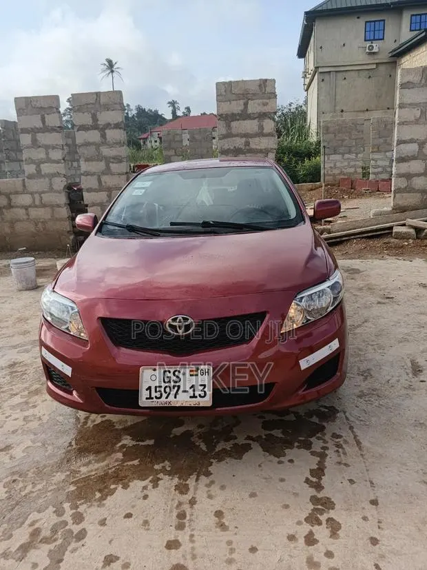 Toyota Corolla LE 4dr Sedan (1.8L 4cyl 4A) 2010 · Photo 1