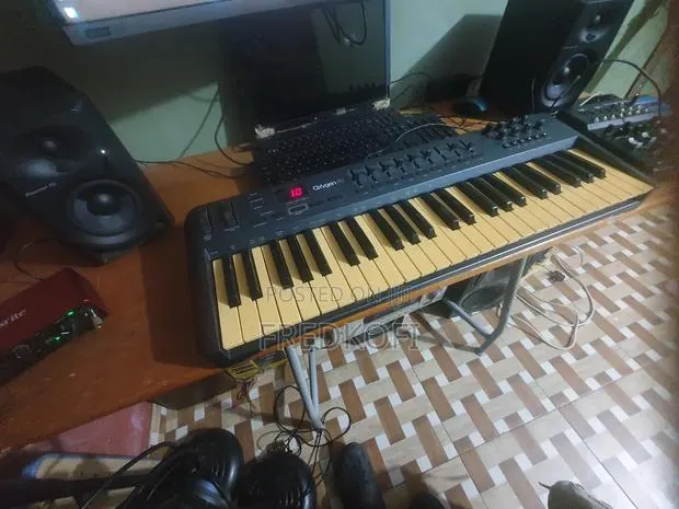 Oxygen 49 Midi Keyboard