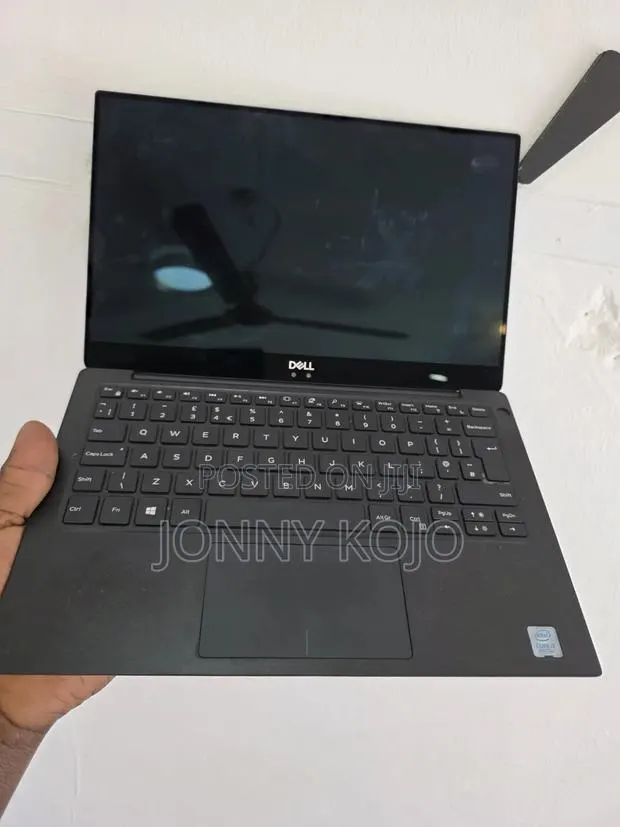 Laptop Dell XPS 13 8GB Intel Core i5 SSD 256GB · Photo 1