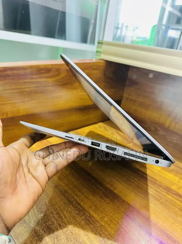 Laptop HP EliteBook 1040 G3 16GB Intel Core I7 SSD 256GB · Photo 1