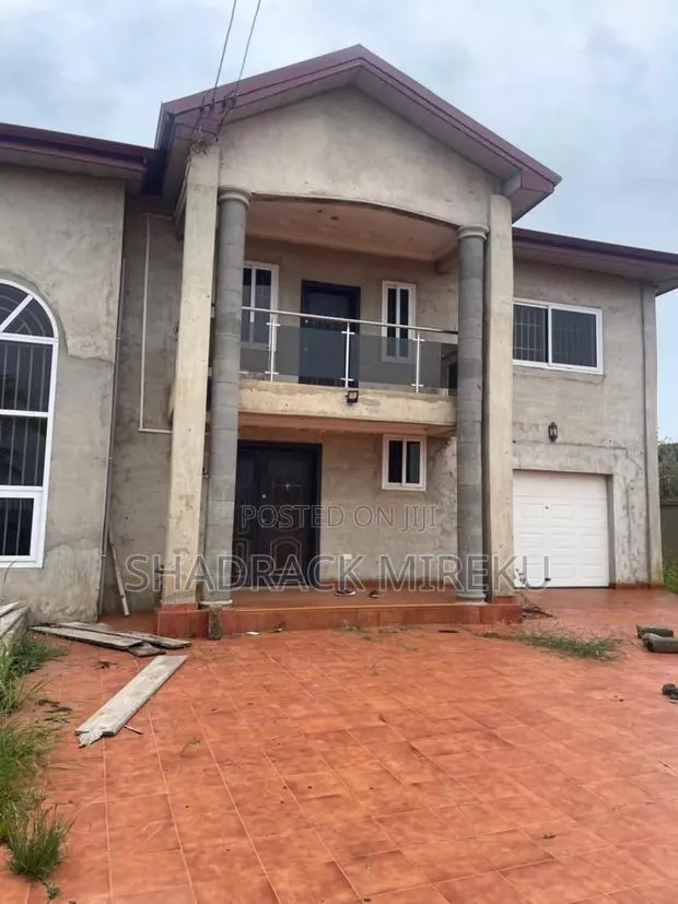 Furnished 4bdrm House in Prampram for sale · Photo 1