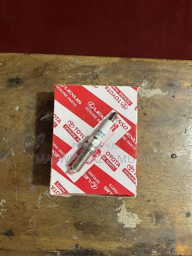 Toyota Spark Plugs · Photo 1