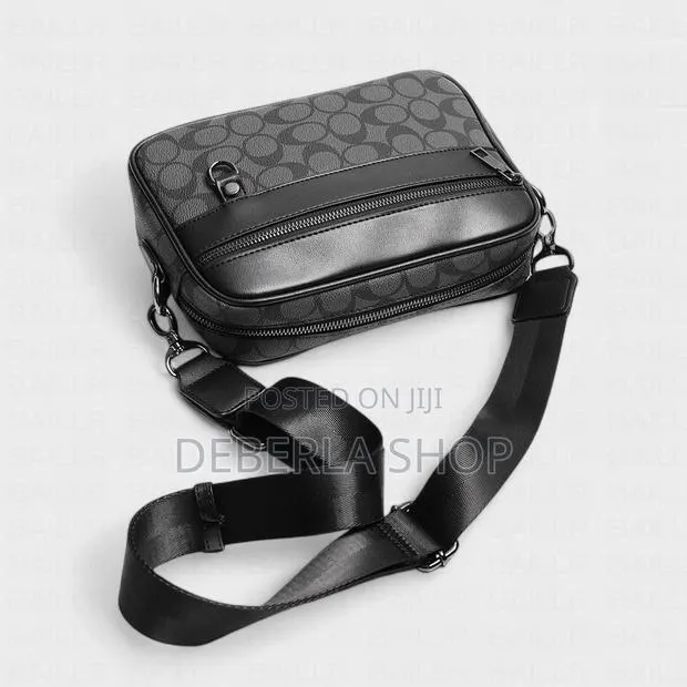 Men Gucci Side Bag · Photo 1