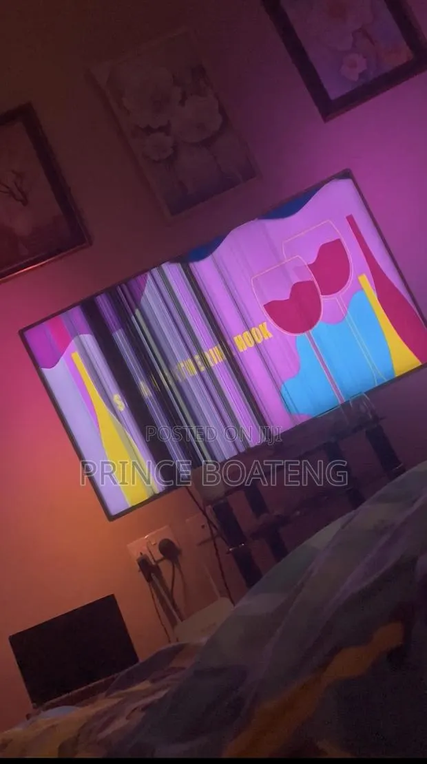 Philips Ambilight Smart TV 49 Inches · Photo 1