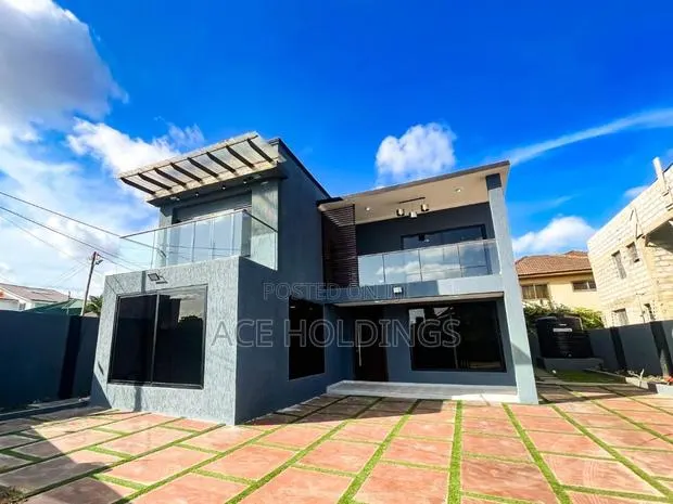 5bdrm Mansion in Adjiringanor, Adjiriganor for sale · Photo 1
