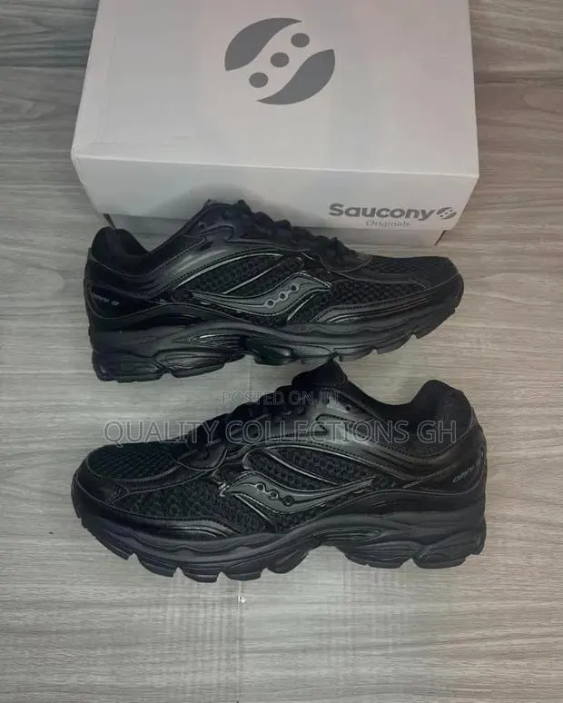 Saucony Black · Photo 1