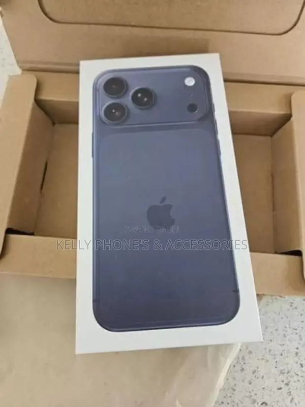 New Apple iPhone 17 Pro Max 256 GB Blue · Photo 1