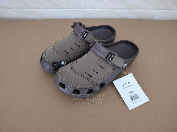 Crocs With Box · Photo 1