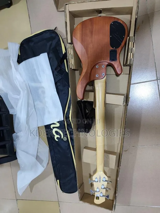 Bass Guitar Tagima Millennium Top 5 · Photo 2