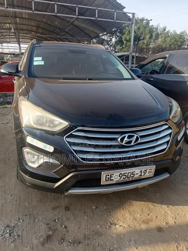 Hyundai Santa Fe 2016 Black
