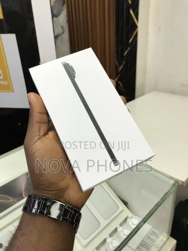New Apple iPhone Air 256 GB · Photo 1