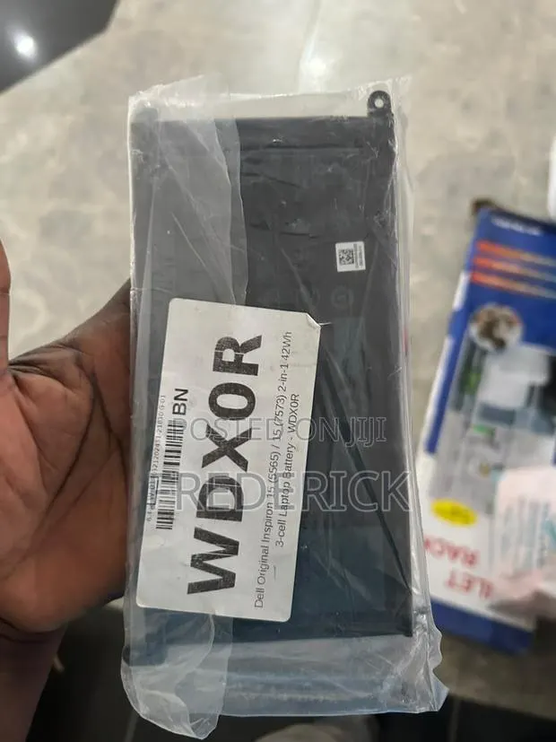 Dell Original Inspiron Laptop Battery · Photo 1