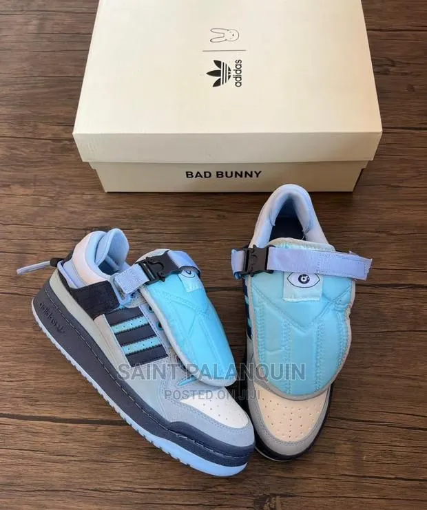 Bad Bunny Sneaker · Photo 1