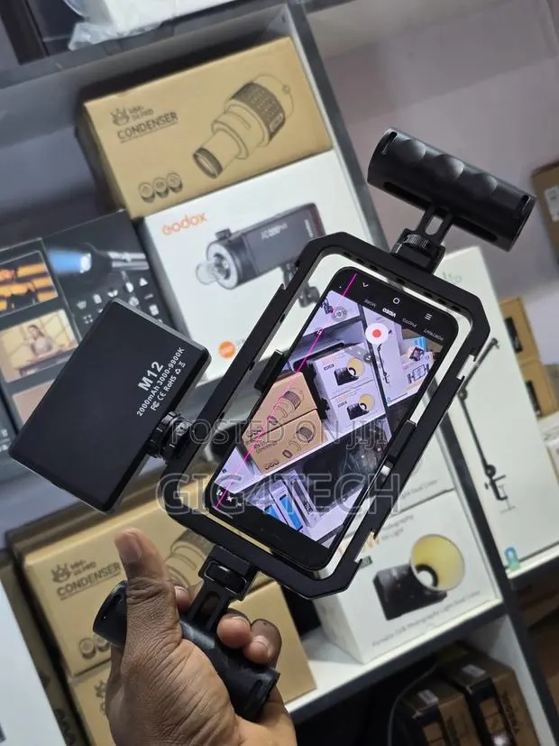 Universal Quick Release Smartphone Cage · Photo 1