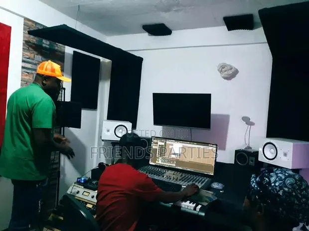 Recording Studio · Photo 3
