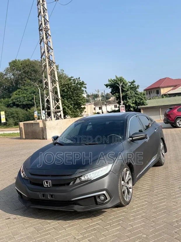Honda Civic Touring Coupe 2019 Black · Photo 1