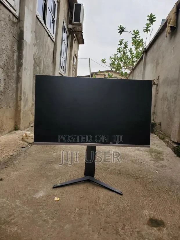32inchs Ips Edgeless Monitor 75hz Refresh Rate Inbuilt Speakers · Photo 1