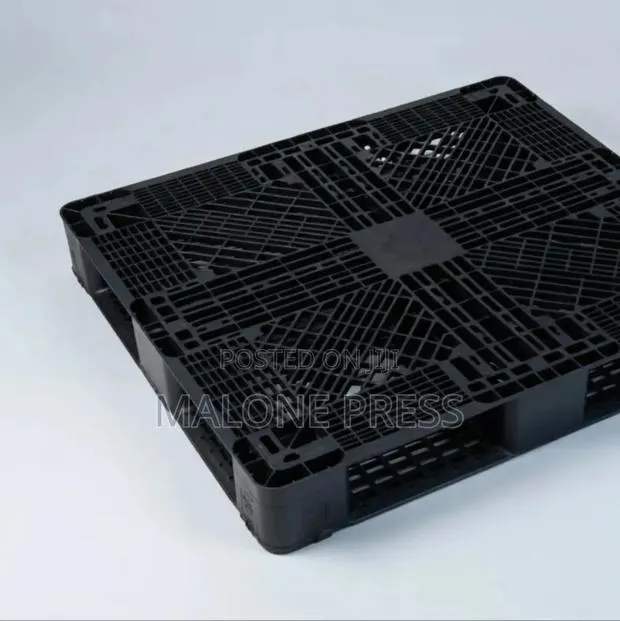 Pallets. Rubber / Plastic Available In ( Sizes / Types / Quantities) · Photo 1