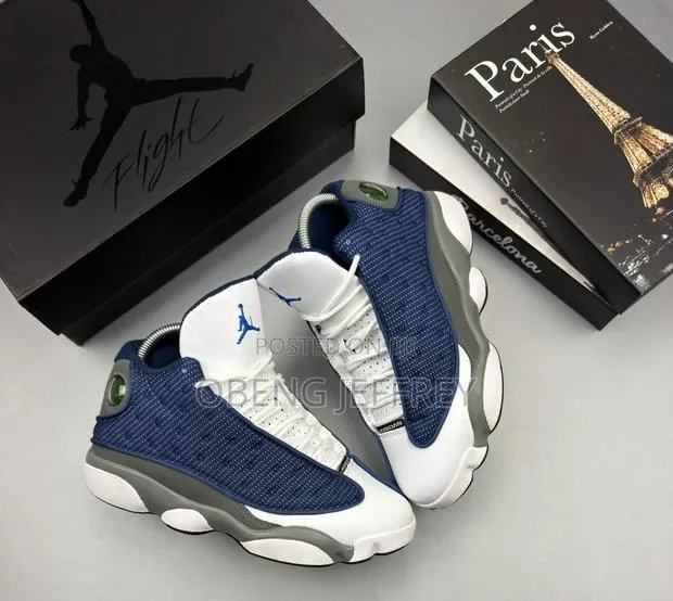 Original Air Jordan 13 French Blue · Photo 1