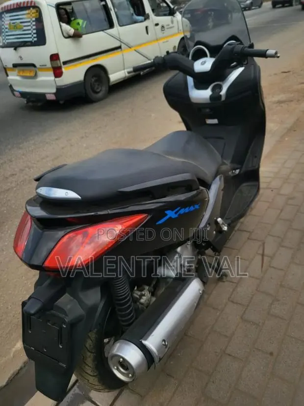 Yamaha 2017 Black · Photo 1