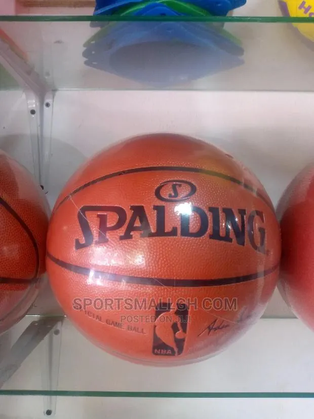 Nba Basketball- Spalding · Photo 1