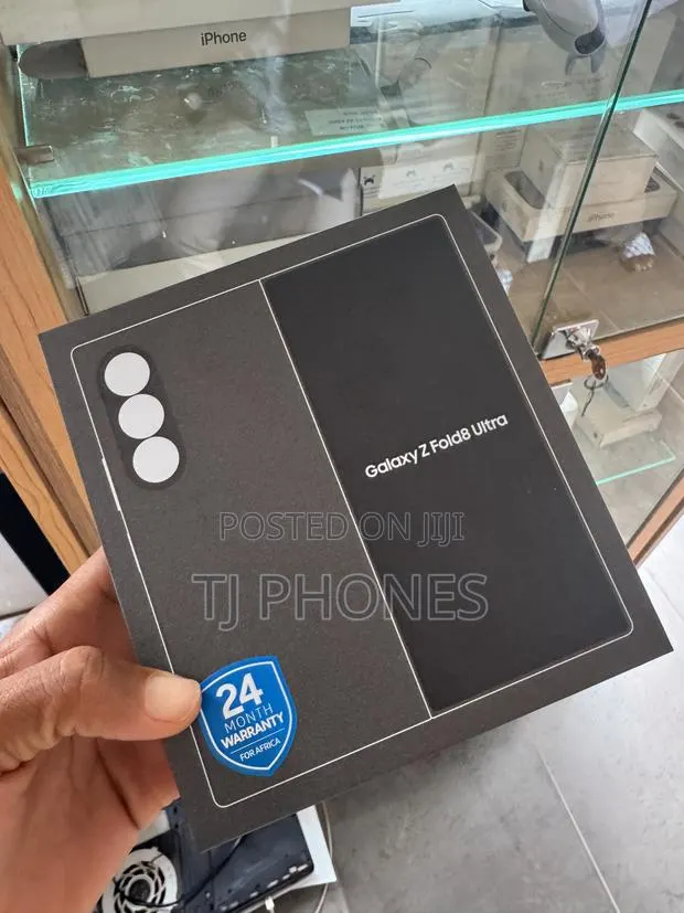 New Samsung Galaxy Z Fold8 Ultra 256 GB Black · Photo 1