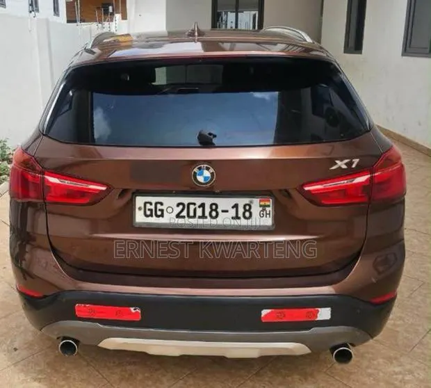 BMW X1 2018 Gold · Photo 1