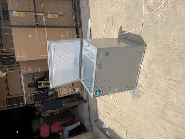 Available Chest Freezer - 198ltrs Grey Mdrc362fzg43d · Photo 1