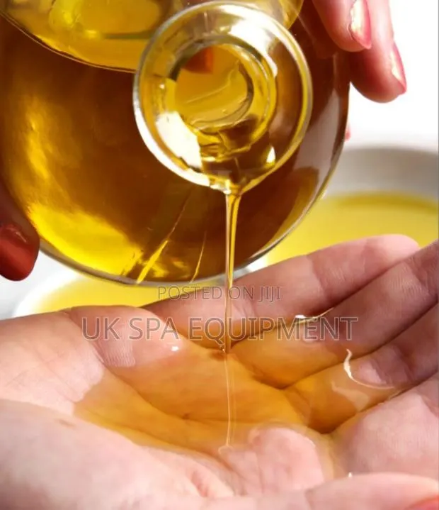 Herbal Massage Oil · Photo 1