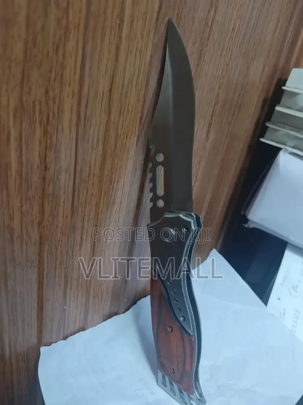 Tactical Rescue Folding Knife · Photo 1