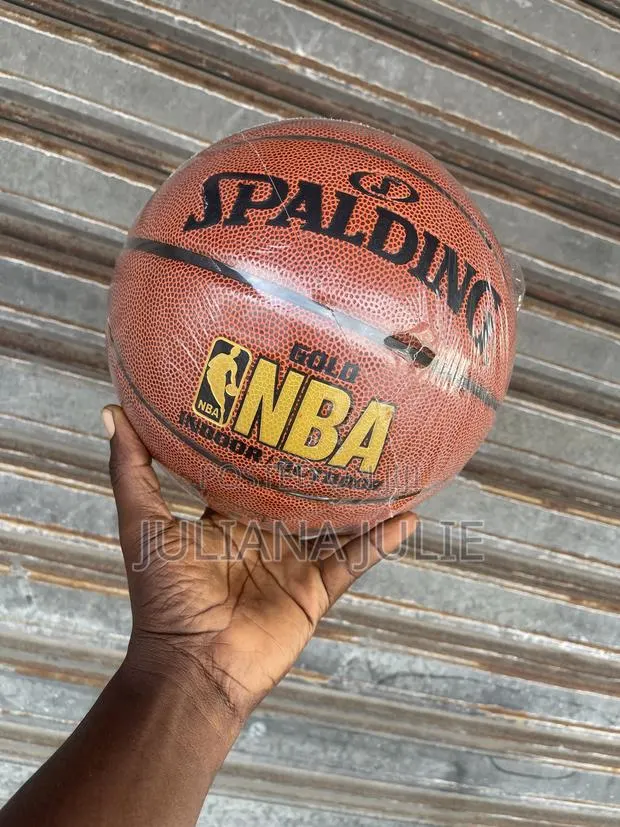 Original Spalding Basketball Available at Cool Price · Photo 1