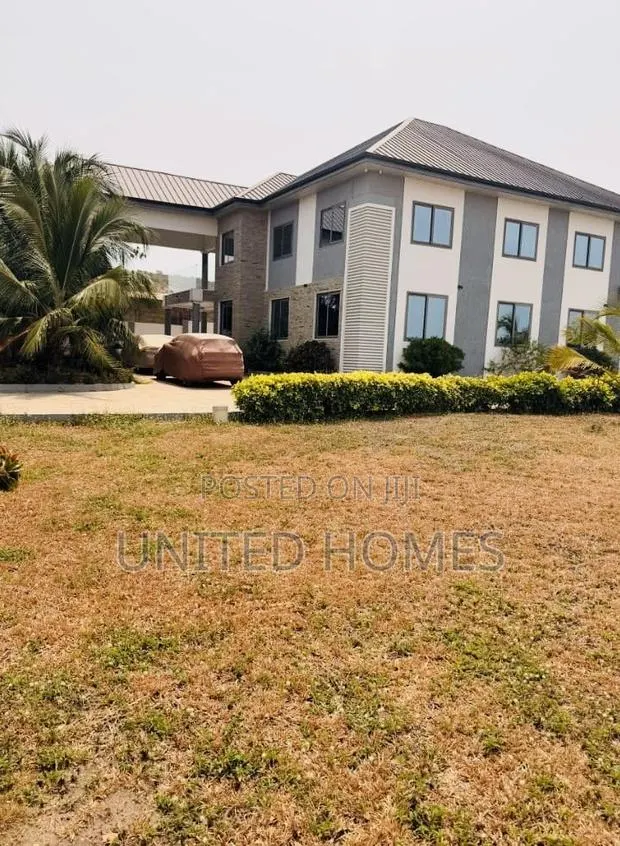 Furnished 6bdrm Mansion in West Hills Mall Area for sale · Photo 1