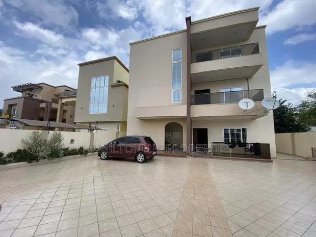3bdrm Apartment in French School, East Legon for rent · Photo 1