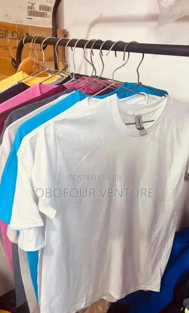 Gildan Unisex T Shirts From USA) Circle · Photo 1