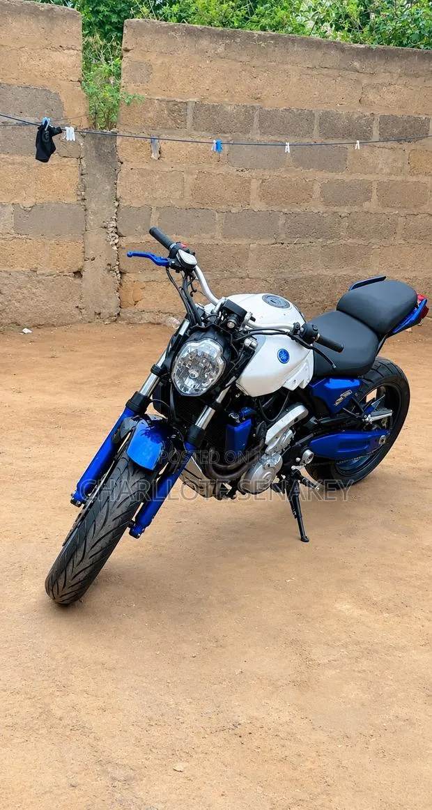 Yamaha 2016 White · Photo 1