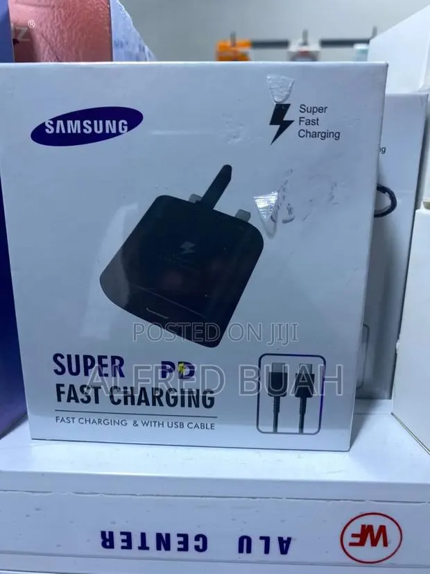 Samsung Super Fast Charger · Photo 1