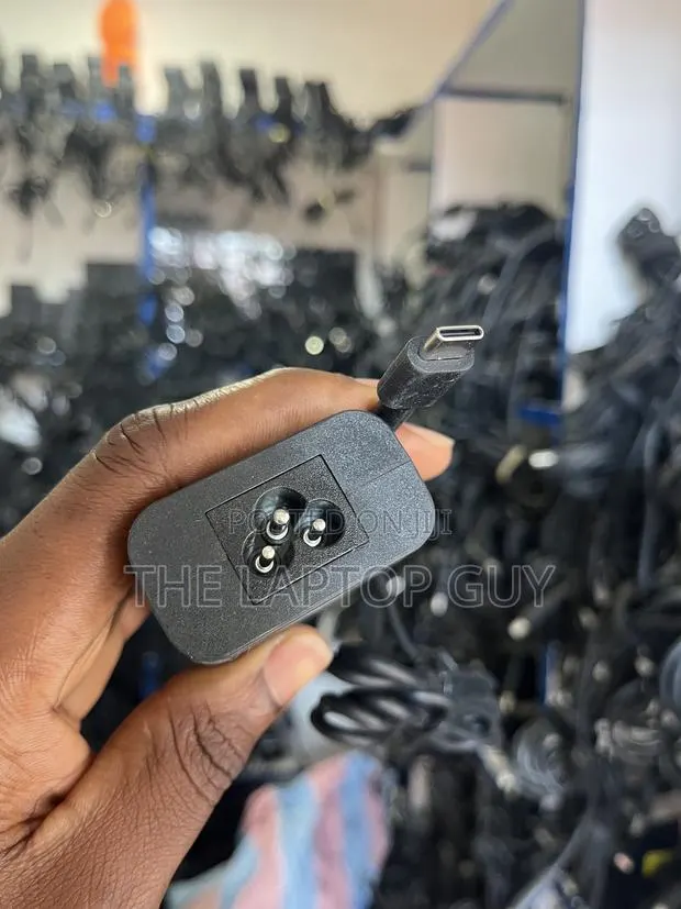 Original Dell Type C Charger · Photo 3