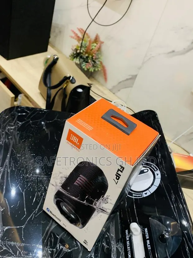 Durable New JBL Flip 6 Portable Wireless Speaker- Black · Photo 1