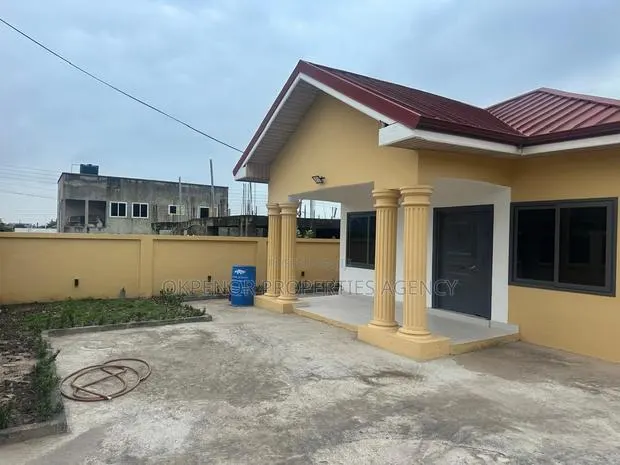 3bdrm House in Tema Com25 for rent · Photo 1