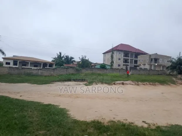 Two(2) Plots of Land at Medoma Near Ahwia New Market. · Photo 1