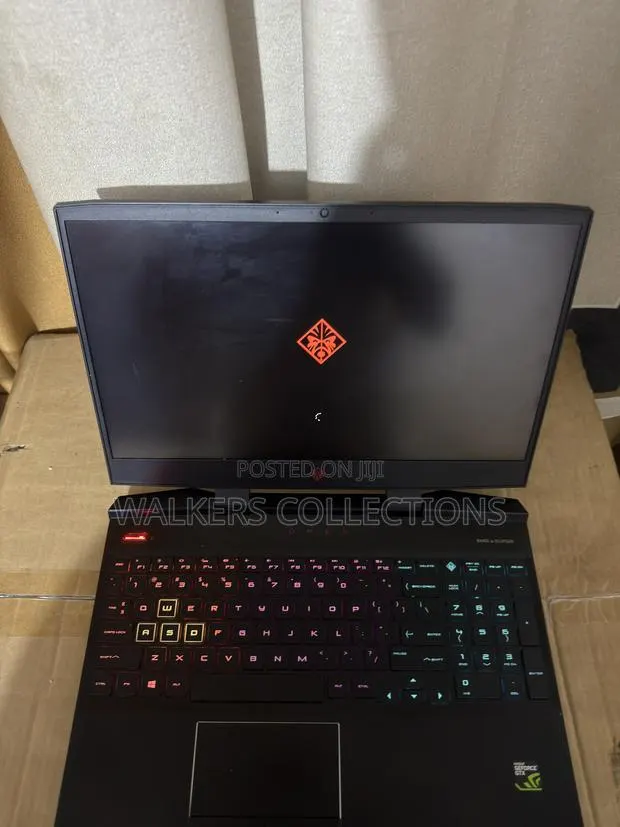 Laptop HP Omen 15-ce0xx 8GB Intel Core i5 SSD 512GB · Photo 1