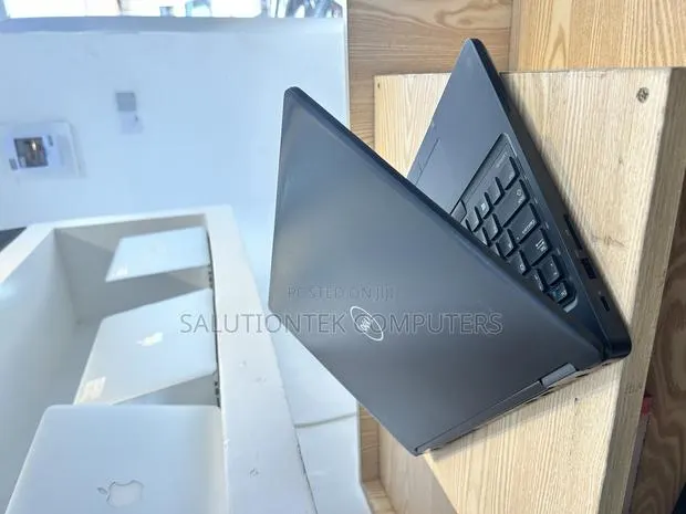 Laptop Dell Latitude 15 5580 8GB Intel Core i5 HDD 500GB · Photo 1