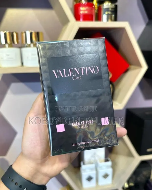 Valentino Born in Roma Intense · Photo 1