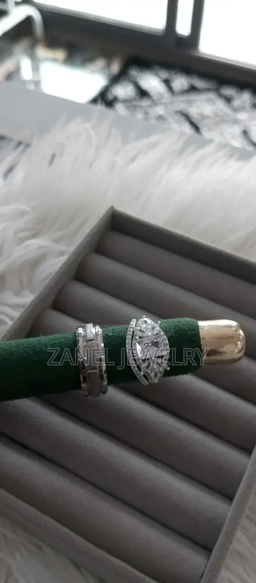 Pure Sterling Silver Rings for Couples · Photo 2