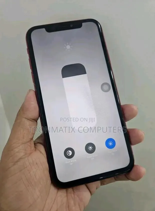 Apple iPhone XR 256 GB Black · Photo 1