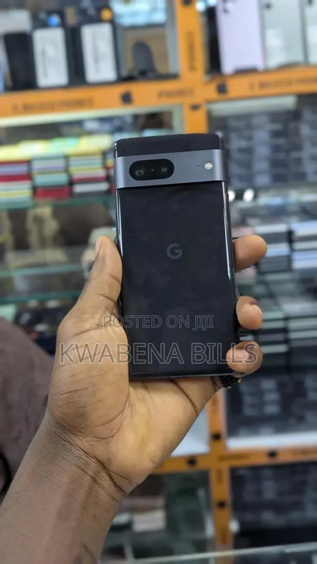 Google Pixel 7 128 GB Black · Photo 1