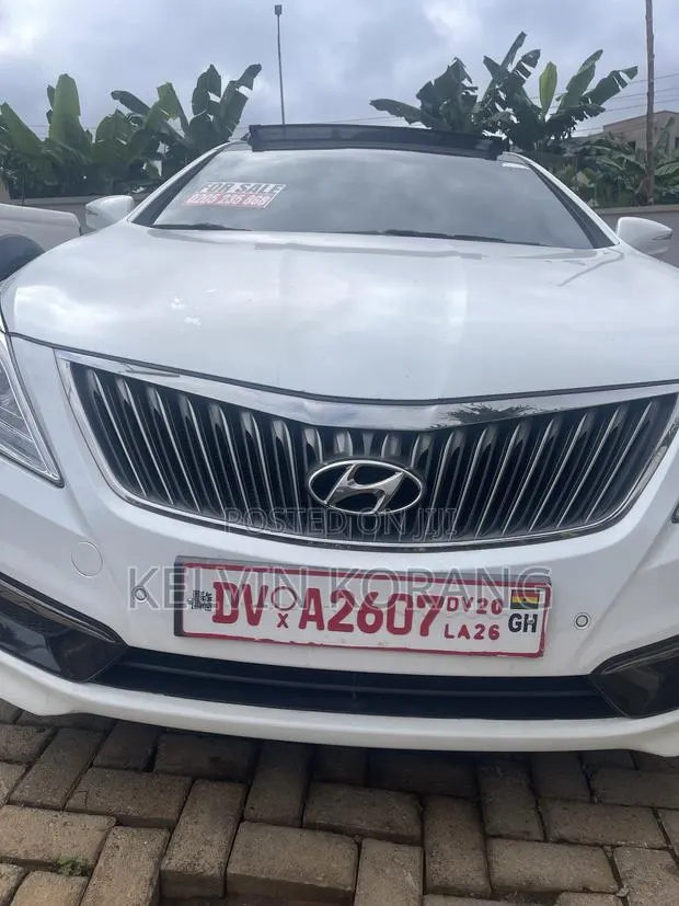 Hyundai Grandeur 2016 White · Photo 1